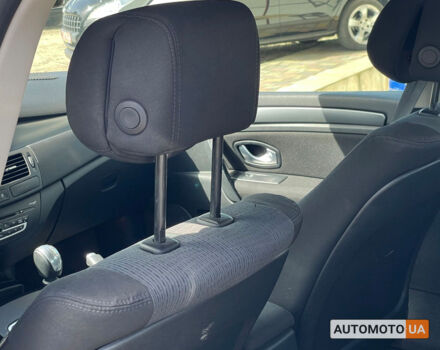 Сірий Рено Лагуна, об'ємом двигуна 2 л та пробігом 210 тис. км за 5600 $, фото 23 на Automoto.ua