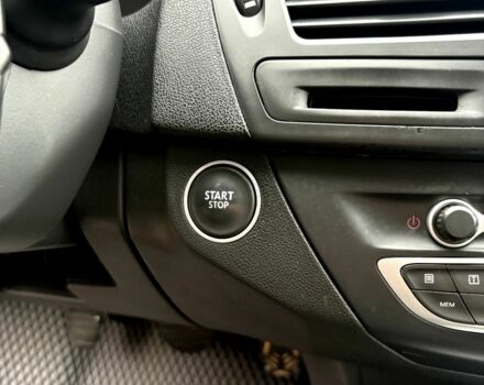 Серый Рено Лагуна, объемом двигателя 0 л и пробегом 240 тыс. км за 5999 $, фото 6 на Automoto.ua