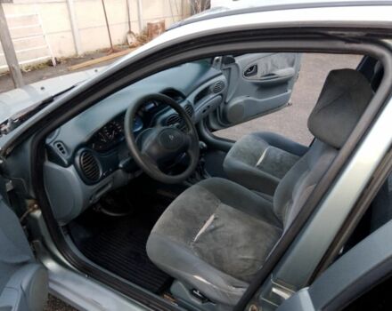 Серый Рено Лагуна, объемом двигателя 1.6 л и пробегом 333 тыс. км за 1000 $, фото 4 на Automoto.ua