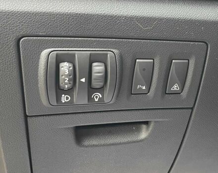 Серый Рено Лагуна, объемом двигателя 2 л и пробегом 227 тыс. км за 5550 $, фото 13 на Automoto.ua