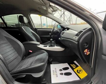 Серый Рено Лагуна, объемом двигателя 2 л и пробегом 227 тыс. км за 5550 $, фото 17 на Automoto.ua