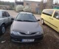 Серый Рено Лагуна, объемом двигателя 2 л и пробегом 300 тыс. км за 1488 $, фото 1 на Automoto.ua