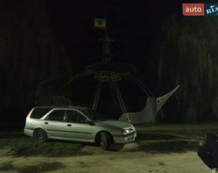 Сірий Рено Лагуна, об'ємом двигуна 1.6 л та пробігом 325 тис. км за 1700 $, фото 3 на Automoto.ua