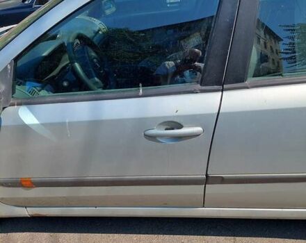 Серый Рено Лагуна, объемом двигателя 1.9 л и пробегом 35 тыс. км за 2800 $, фото 9 на Automoto.ua