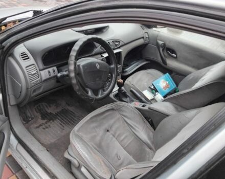 Серый Рено Лагуна, объемом двигателя 1.9 л и пробегом 340 тыс. км за 1000 $, фото 4 на Automoto.ua