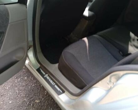 Серый Рено Лагуна, объемом двигателя 1.87 л и пробегом 316 тыс. км за 3700 $, фото 6 на Automoto.ua