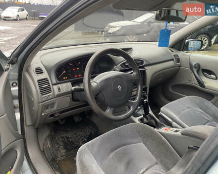 Серый Рено Лагуна, объемом двигателя 1.6 л и пробегом 464 тыс. км за 3300 $, фото 4 на Automoto.ua