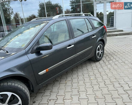 Сірий Рено Лагуна, об'ємом двигуна 1.87 л та пробігом 300 тис. км за 2499 $, фото 2 на Automoto.ua