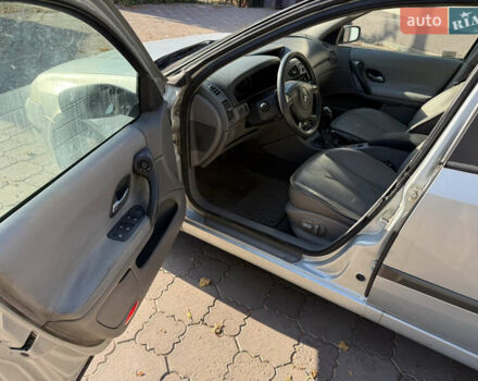 Серый Рено Лагуна, объемом двигателя 2 л и пробегом 555 тыс. км за 2250 $, фото 9 на Automoto.ua