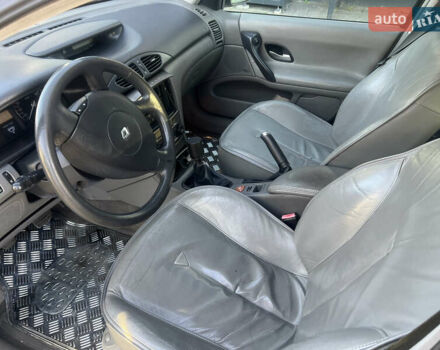 Серый Рено Лагуна, объемом двигателя 2.19 л и пробегом 240 тыс. км за 3000 $, фото 11 на Automoto.ua