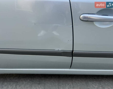 Серый Рено Лагуна, объемом двигателя 2.19 л и пробегом 240 тыс. км за 3000 $, фото 2 на Automoto.ua