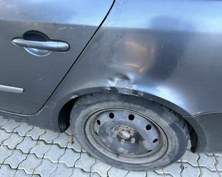 Серый Рено Лагуна, объемом двигателя 1.9 л и пробегом 420 тыс. км за 2650 $, фото 8 на Automoto.ua