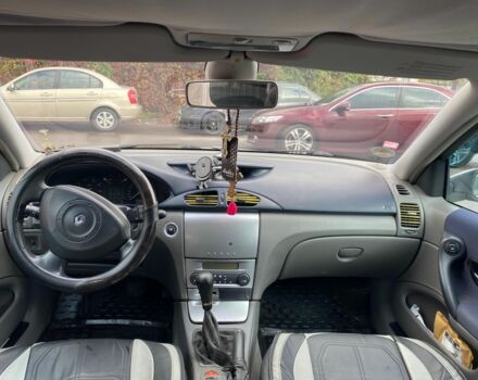 Серый Рено Лагуна, объемом двигателя 1.8 л и пробегом 377 тыс. км за 3800 $, фото 5 на Automoto.ua