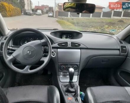 Сірий Рено Лагуна, об'ємом двигуна 1.78 л та пробігом 162 тис. км за 2750 $, фото 8 на Automoto.ua