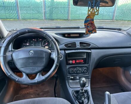 Серый Рено Лагуна, объемом двигателя 1.9 л и пробегом 420 тыс. км за 2650 $, фото 4 на Automoto.ua