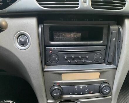 Серый Рено Лагуна, объемом двигателя 1.9 л и пробегом 300 тыс. км за 2900 $, фото 5 на Automoto.ua