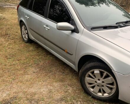 Серый Рено Лагуна, объемом двигателя 1.9 л и пробегом 330 тыс. км за 3850 $, фото 2 на Automoto.ua