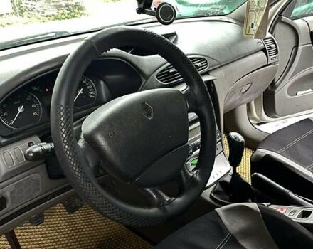 Рено Лагуна 2002 в Стрые на Automoto.ua Серый Рено Лагуна, объемом двигателя 1.78 л и пробегом 311 тыс. км за 2500 $, фото 4 на Automoto.ua