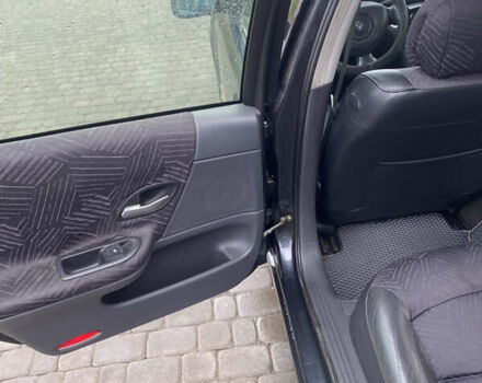 Серый Рено Лагуна, объемом двигателя 1.87 л и пробегом 401 тыс. км за 3200 $, фото 5 на Automoto.ua