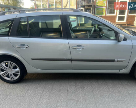 Серый Рено Лагуна, объемом двигателя 2.19 л и пробегом 240 тыс. км за 3000 $, фото 1 на Automoto.ua