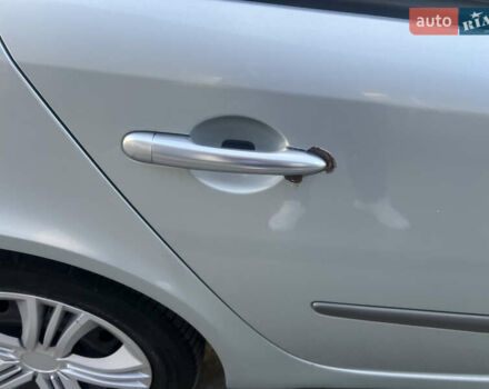 Серый Рено Лагуна, объемом двигателя 2.19 л и пробегом 240 тыс. км за 3000 $, фото 9 на Automoto.ua