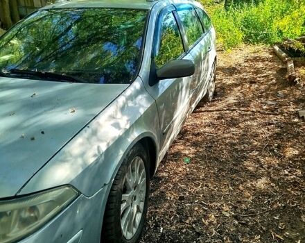 Серый Рено Лагуна, объемом двигателя 2.2 л и пробегом 111 тыс. км за 2100 $, фото 1 на Automoto.ua