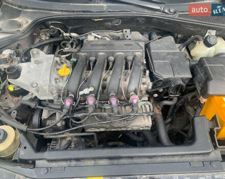 Серый Рено Лагуна, объемом двигателя 1.6 л и пробегом 255 тыс. км за 3500 $, фото 11 на Automoto.ua