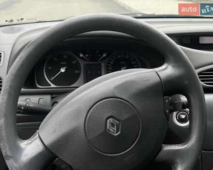 Серый Рено Лагуна, объемом двигателя 1.9 л и пробегом 250 тыс. км за 3200 $, фото 22 на Automoto.ua