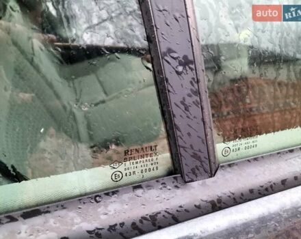 Серый Рено Лагуна, объемом двигателя 1.8 л и пробегом 277 тыс. км за 4200 $, фото 17 на Automoto.ua