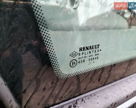 Серый Рено Лагуна, объемом двигателя 1.8 л и пробегом 277 тыс. км за 4200 $, фото 15 на Automoto.ua