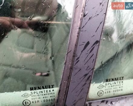 Серый Рено Лагуна, объемом двигателя 1.8 л и пробегом 277 тыс. км за 4200 $, фото 14 на Automoto.ua