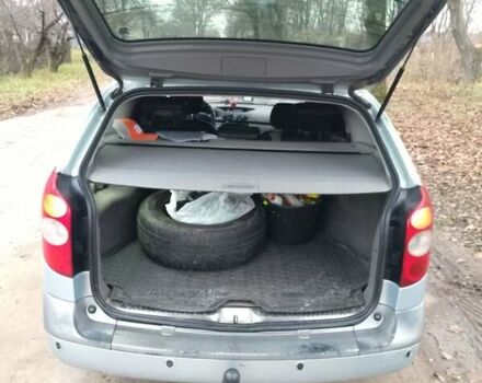 Серый Рено Лагуна, объемом двигателя 2 л и пробегом 281 тыс. км за 3900 $, фото 1 на Automoto.ua