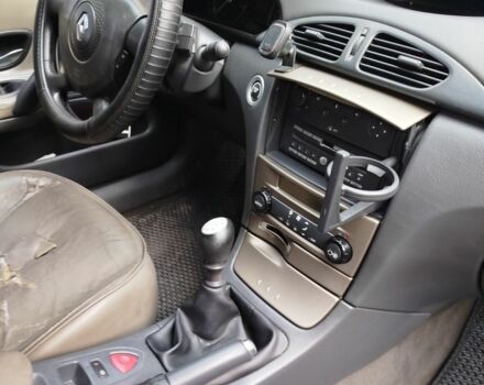 Сірий Рено Лагуна, об'ємом двигуна 2 л та пробігом 350 тис. км за 3499 $, фото 3 на Automoto.ua