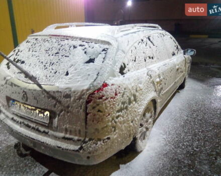 Рено Лагуна 2004 в Киеве на Automoto.ua Серый Рено Лагуна, объемом двигателя 2 л и пробегом 375 тыс. км за 3000 $, фото 3 на Automoto.ua