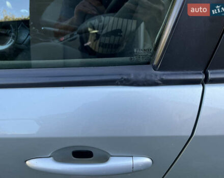 Серый Рено Лагуна, объемом двигателя 1.9 л и пробегом 352 тыс. км за 2600 $, фото 48 на Automoto.ua