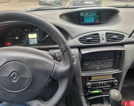 Серый Рено Лагуна, объемом двигателя 2 л и пробегом 375 тыс. км за 2999 $, фото 6 на Automoto.ua