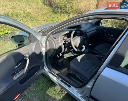 Серый Рено Лагуна, объемом двигателя 1.9 л и пробегом 352 тыс. км за 2600 $, фото 10 на Automoto.ua