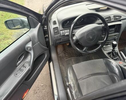 Серый Рено Лагуна, объемом двигателя 1.9 л и пробегом 300 тыс. км за 2150 $, фото 4 на Automoto.ua