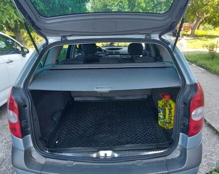 Серый Рено Лагуна, объемом двигателя 2 л и пробегом 370 тыс. км за 3800 $, фото 4 на Automoto.ua