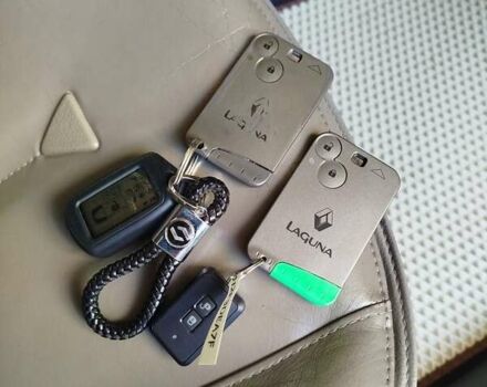 Серый Рено Лагуна, объемом двигателя 2.2 л и пробегом 301 тыс. км за 4800 $, фото 3 на Automoto.ua