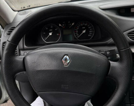 Серый Рено Лагуна, объемом двигателя 1.87 л и пробегом 303 тыс. км за 4500 $, фото 6 на Automoto.ua