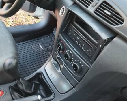 Серый Рено Лагуна, объемом двигателя 1.6 л и пробегом 94 тыс. км за 4700 $, фото 3 на Automoto.ua