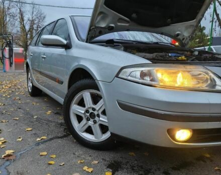 Серый Рено Лагуна, объемом двигателя 0 л и пробегом 221 тыс. км за 1700 $, фото 2 на Automoto.ua