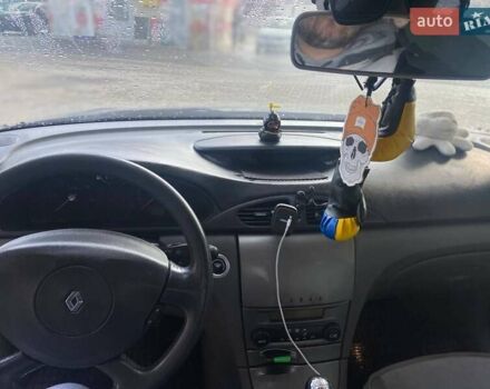 Серый Рено Лагуна, объемом двигателя 1.9 л и пробегом 266 тыс. км за 3700 $, фото 5 на Automoto.ua