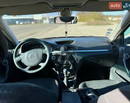 Серый Рено Лагуна, объемом двигателя 1.87 л и пробегом 375 тыс. км за 4300 $, фото 11 на Automoto.ua