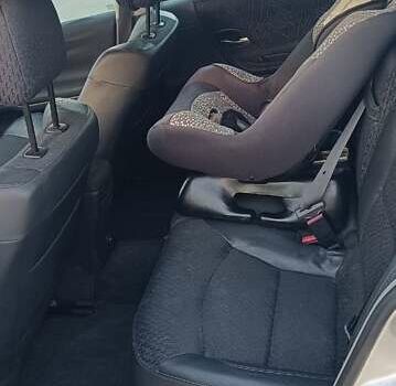 Серый Рено Лагуна, объемом двигателя 2 л и пробегом 300 тыс. км за 4700 $, фото 12 на Automoto.ua