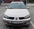 Серый Рено Лагуна, объемом двигателя 2 л и пробегом 300 тыс. км за 4700 $, фото 1 на Automoto.ua