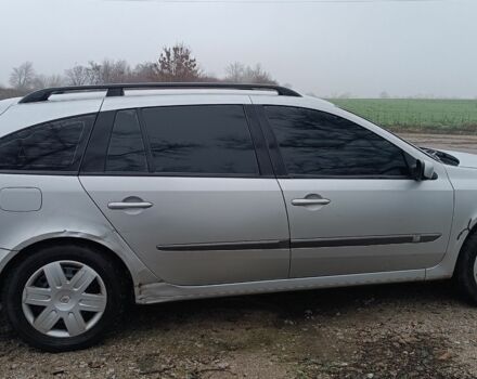 Серый Рено Лагуна, объемом двигателя 2 л и пробегом 325 тыс. км за 4350 $, фото 3 на Automoto.ua