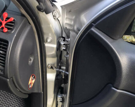 Серый Рено Лагуна, объемом двигателя 1.9 л и пробегом 410 тыс. км за 4700 $, фото 8 на Automoto.ua