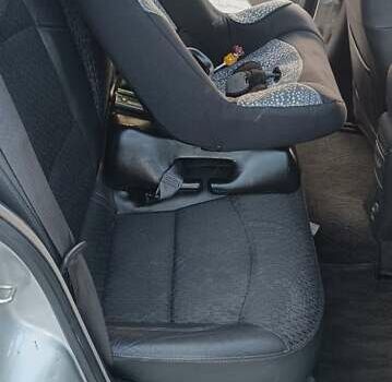 Серый Рено Лагуна, объемом двигателя 2 л и пробегом 300 тыс. км за 4700 $, фото 13 на Automoto.ua